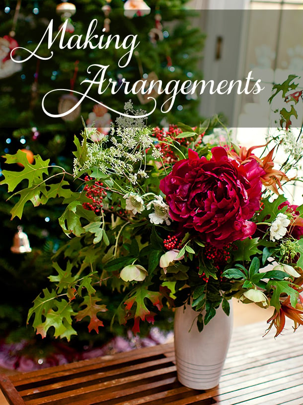 Organic Holiday Arrangement | The Byrd Collective for Camille Styles 