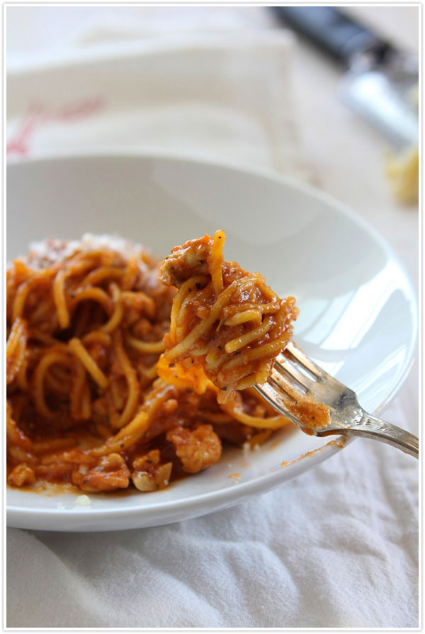 One Pot Spaghetti | Lisa Thiele for Camille Styles