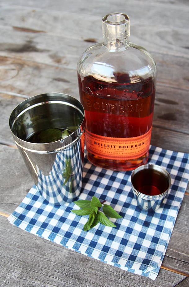 Classic Mint Julep Recipe | Camille Styles
