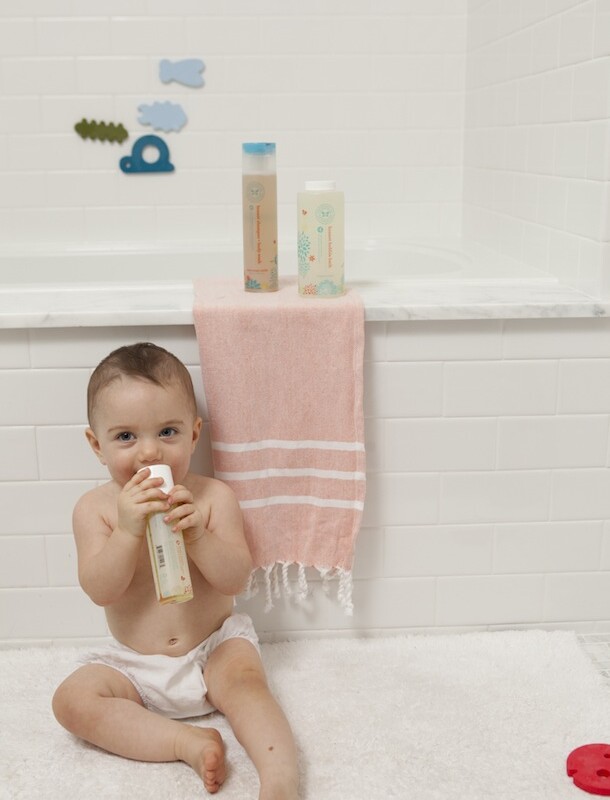 Phoebe's Bath Time with Honest Co, photo by Buff Strickland | Camille Styles