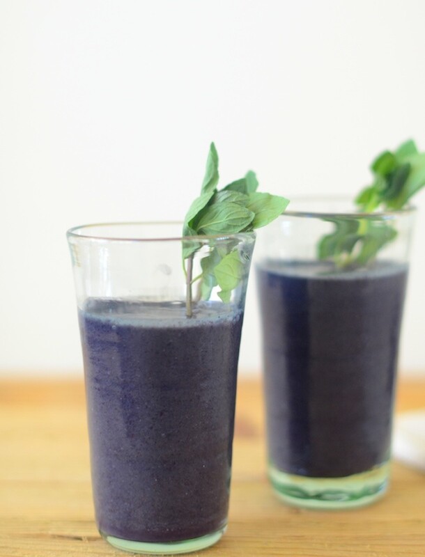 Blueberry, Almond & Ginger Smoothie | Camille Styles