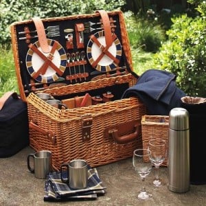 10 Best Picnic Baskets - Camille Styles