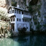 10 Best :: Lake Houses | Camille Styles