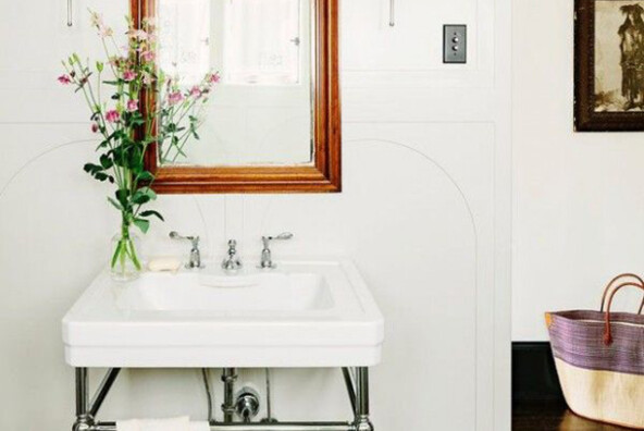 Modern Bath | Camille Styles