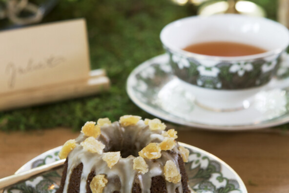 Gingerbread mini bundt cake