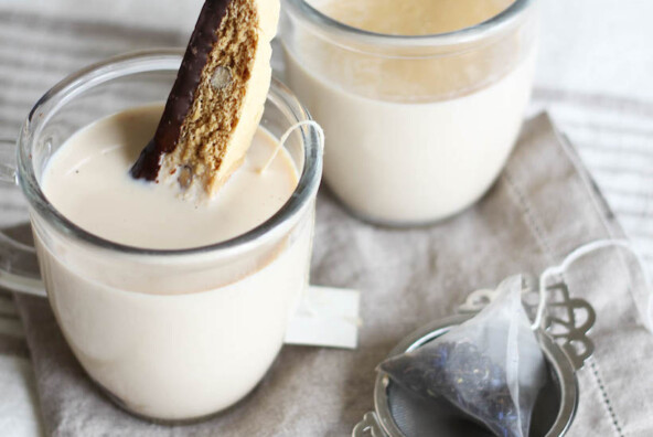 spiced earl grey milk tea and biscotti