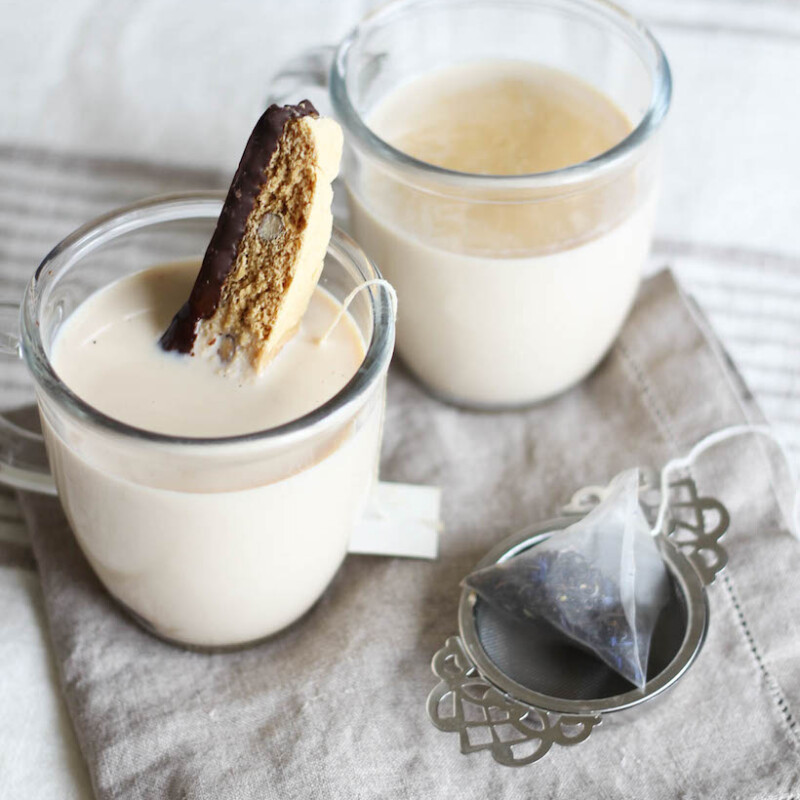 spiced earl grey milk tea and biscotti