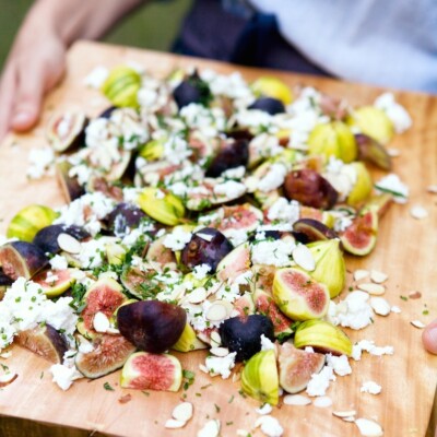 figs on lavash