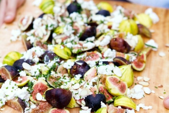 figs on lavash