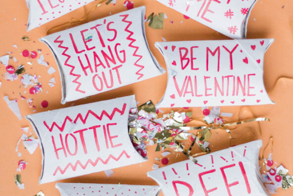 DIY Valentine's Pockets using toilet paper tubes