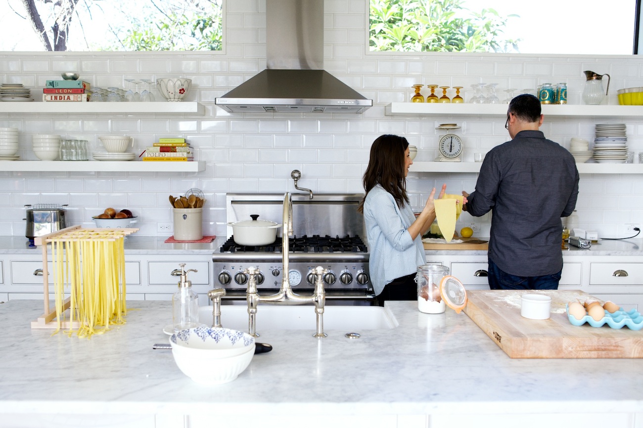 Love & Lemons couple make homemade pasta