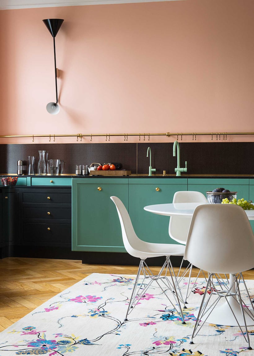 Gorgeous colorful kitchen design