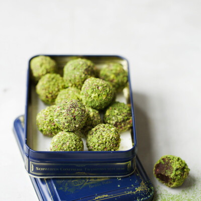 matcha chocolate truffles