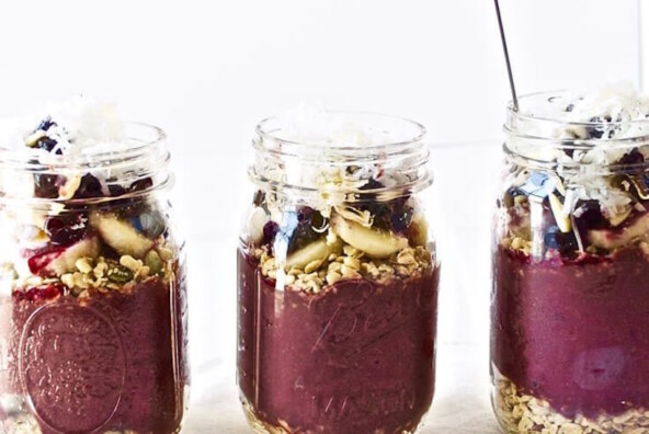 acai bowl in mason jar