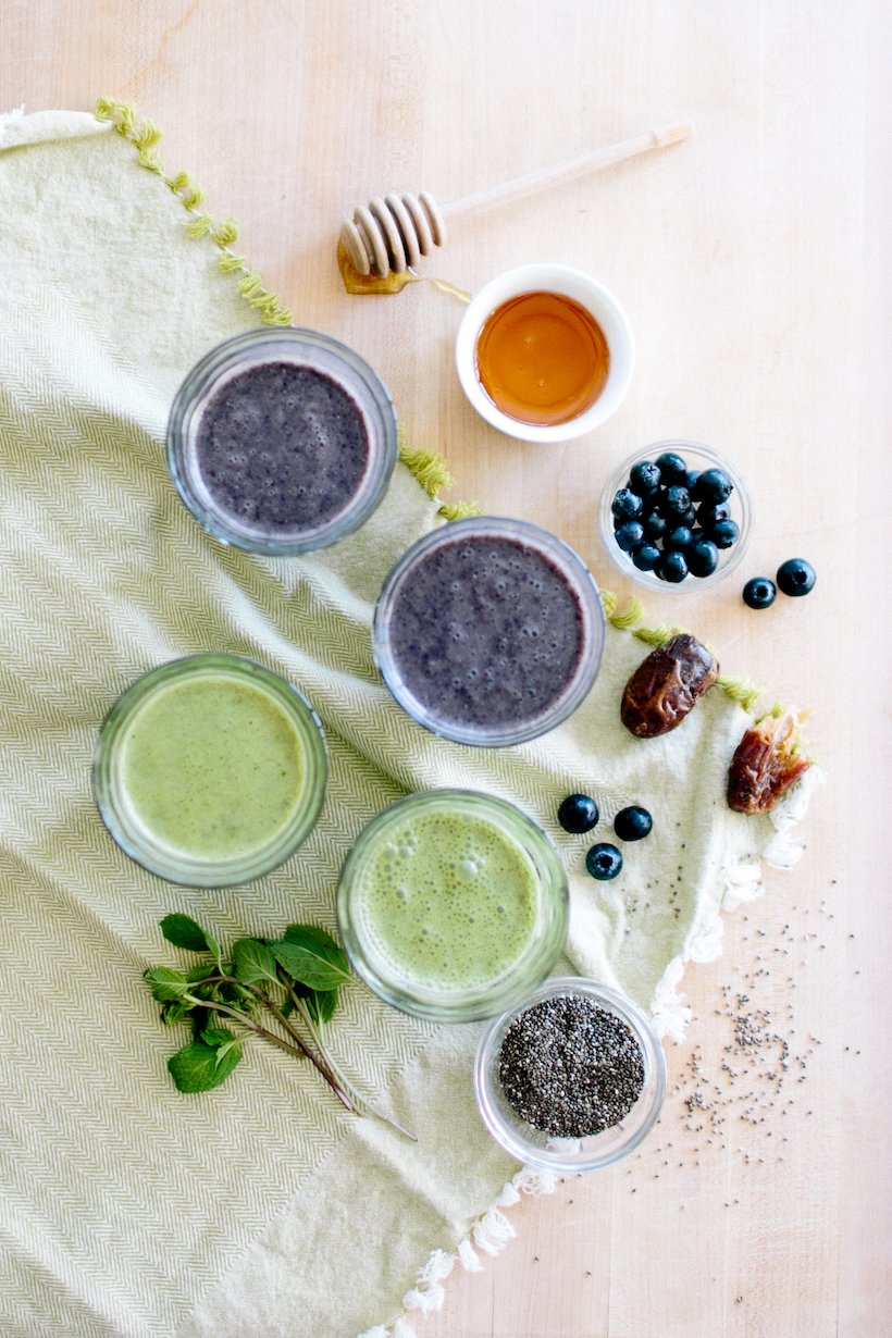 Ingredients for the most Delicious Smoothie with Blueberry, Chia & Mint (my go-to healthy breakfast lately!)