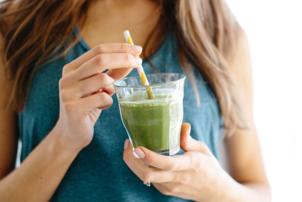 Ingredients for the most Delicious Smoothie with Spinach, Almond Butter & Banana (my go-to healthy breakfast lately!)