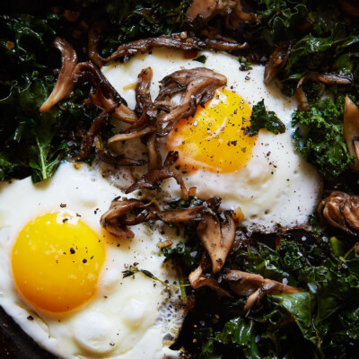 Kale, eggs and wild mushrooms = NOM city