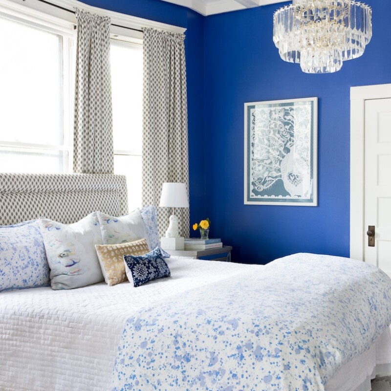 One of the most gorgeous bedroom set ups ever. We LOVE that blue