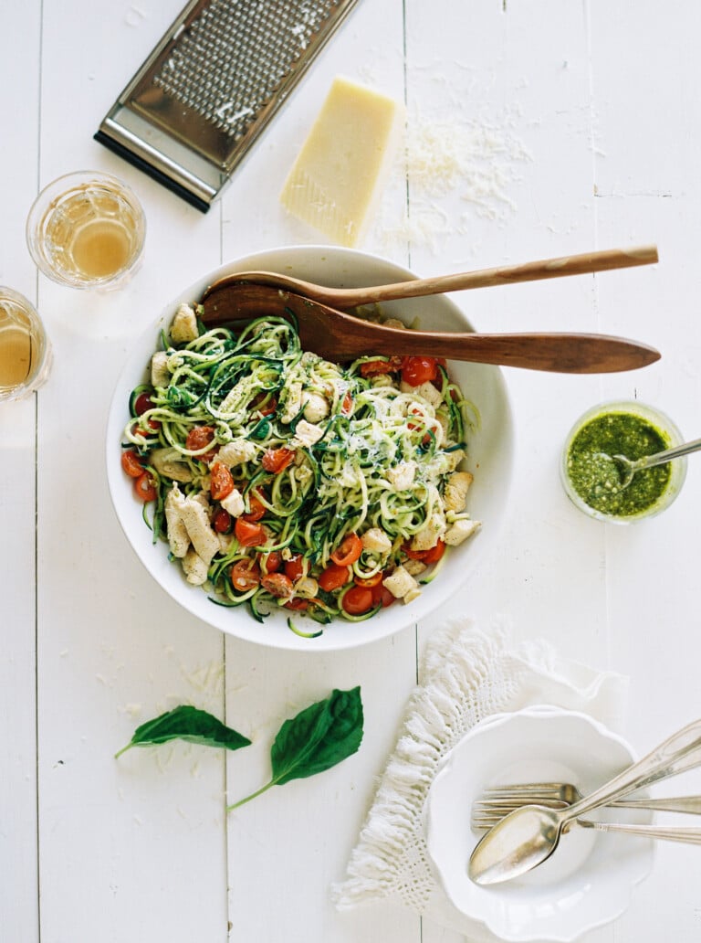 zucchini noodle pesto pasta