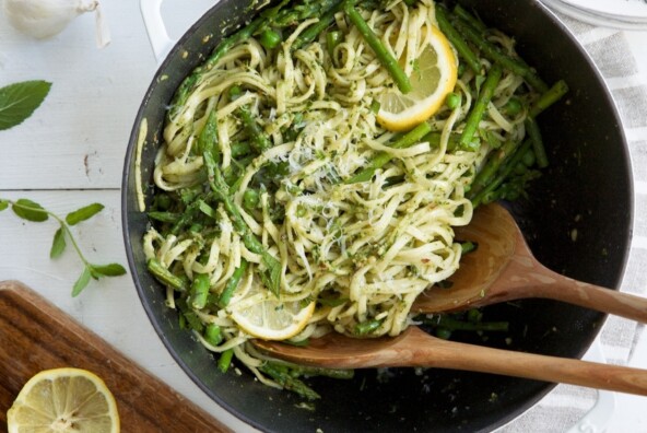 almond mint pesto pasta