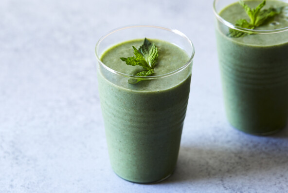 Tropical Green Smoothie -- perfect for summer!