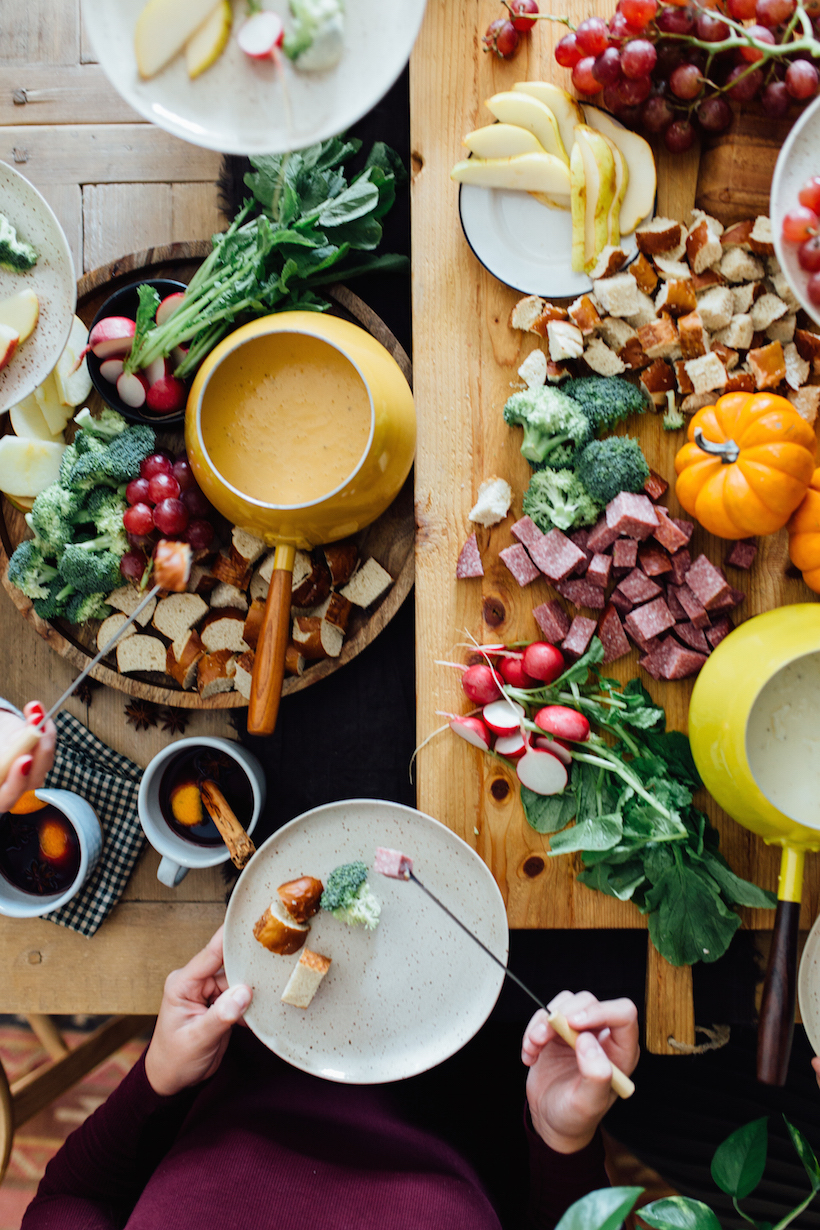How to Host a Holiday Fondue Party - Darling Down South