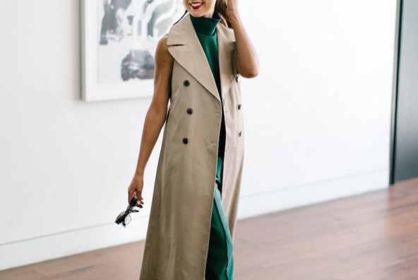 sleeveless trenchcoat