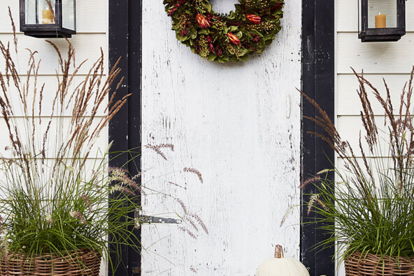 An earthy & autumnal front door