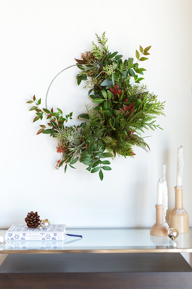 How to Make a Gorgeous Holiday Wreath