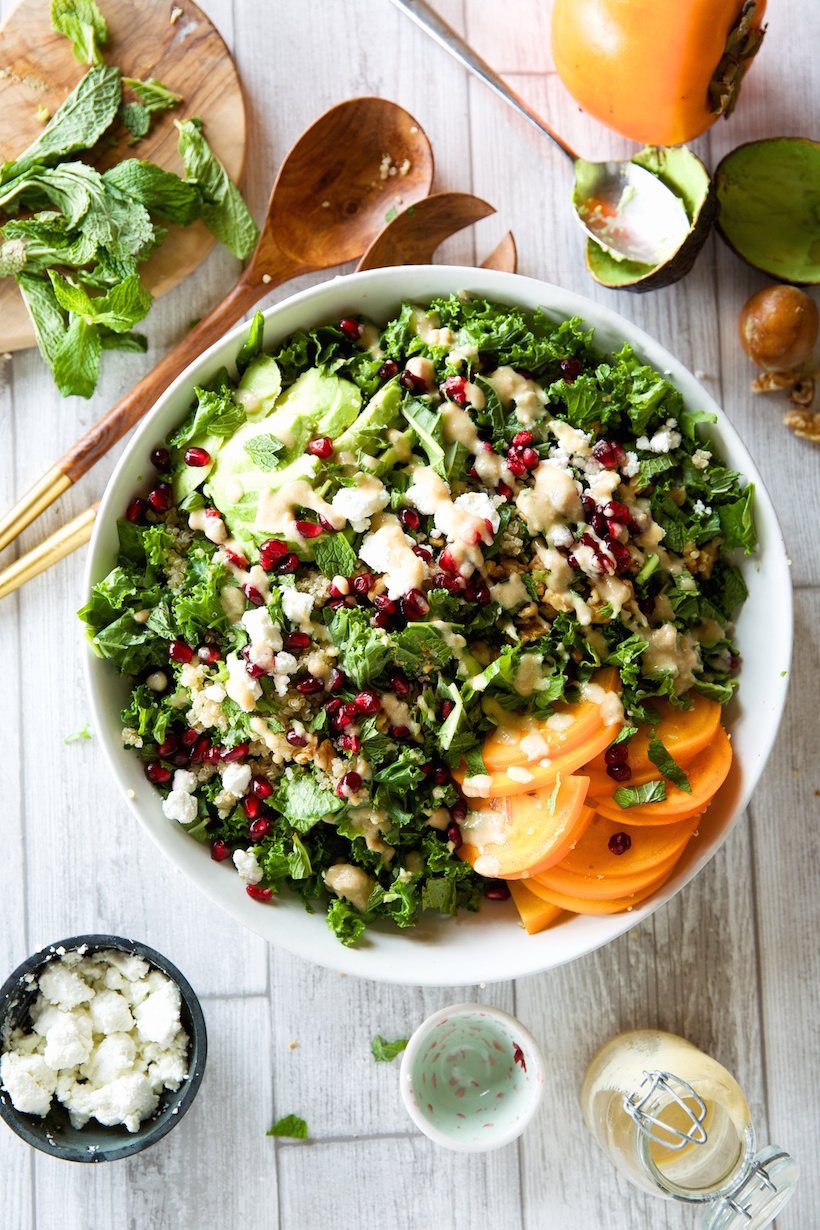 salada de couve, caqui e romã