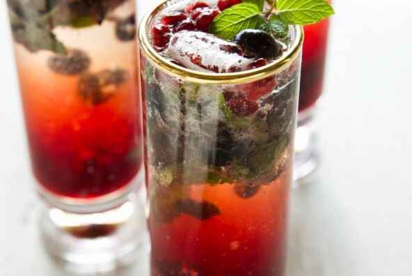 minty pomegranate punch "mocktail"