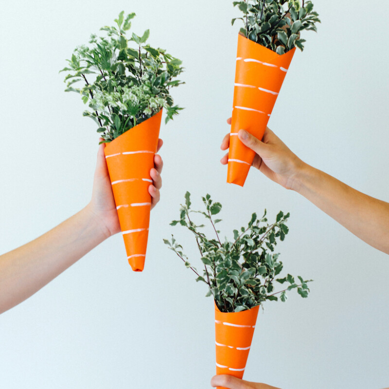 mini easter carrot bouquets!