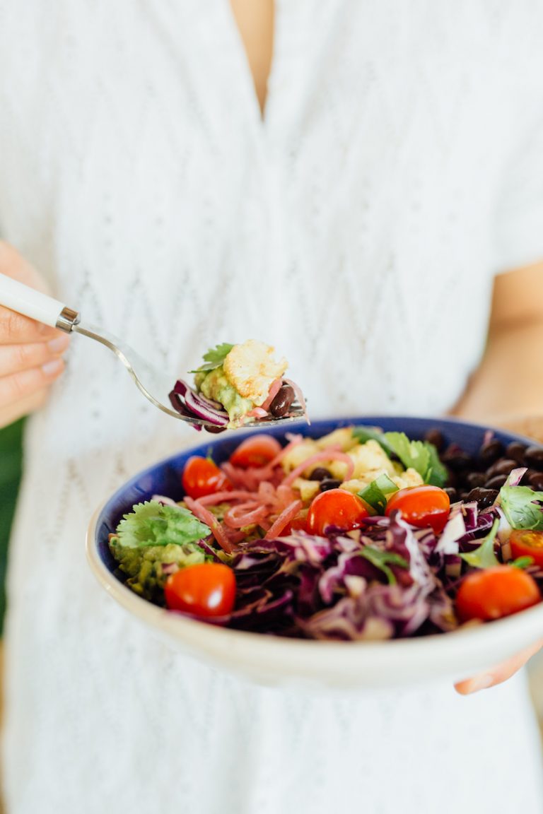 this-healthy-mexican-bowl-will-make-you-kick-your-chipotle-habit