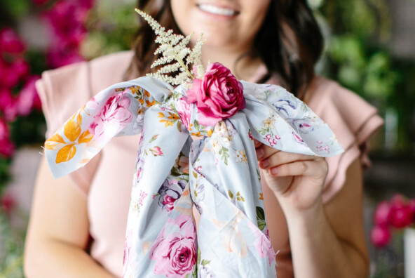 furoshiki wrapping, the prettiest way to wrap gifts with fabric!