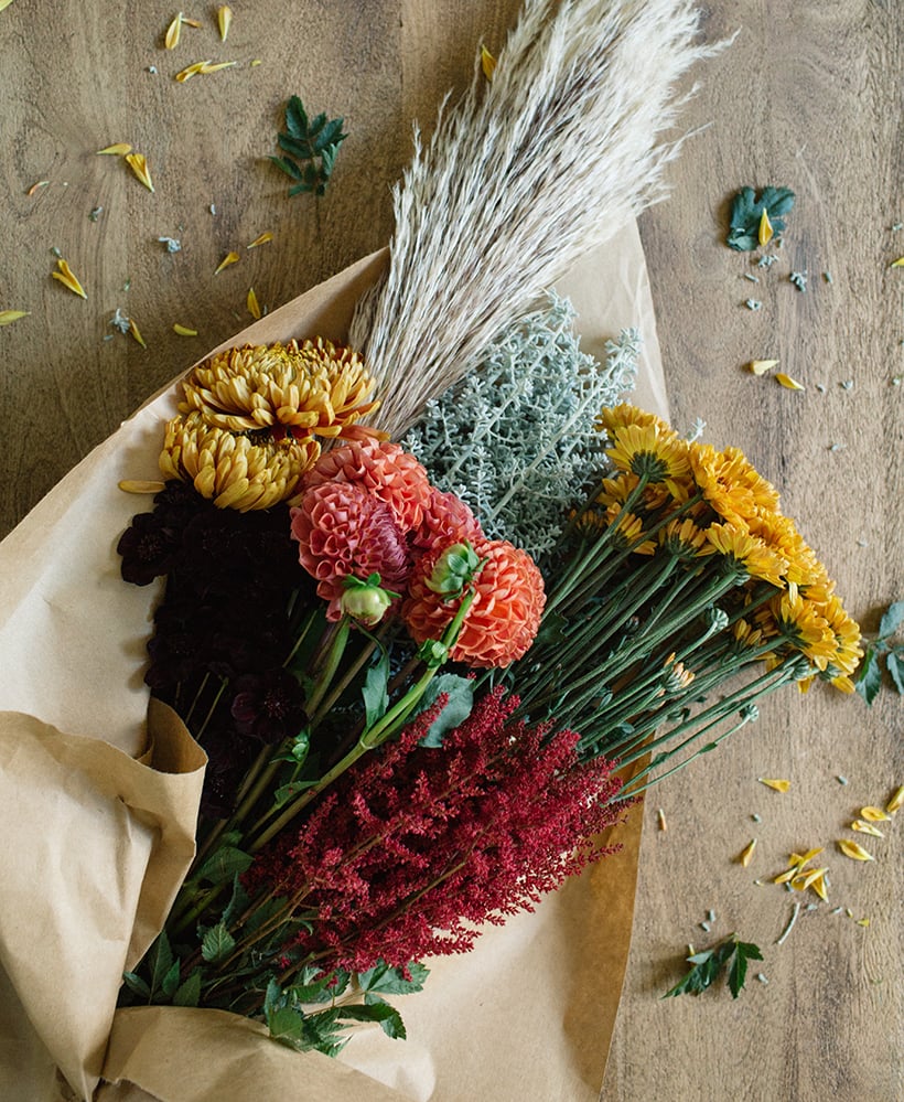 12 Chic Fall Décor Ideas to Enjoy Halloween the Grown Up Way