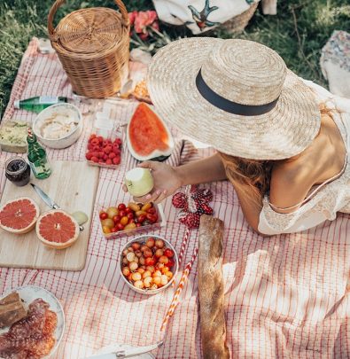 camille styles weekend notes summer picnic in central park