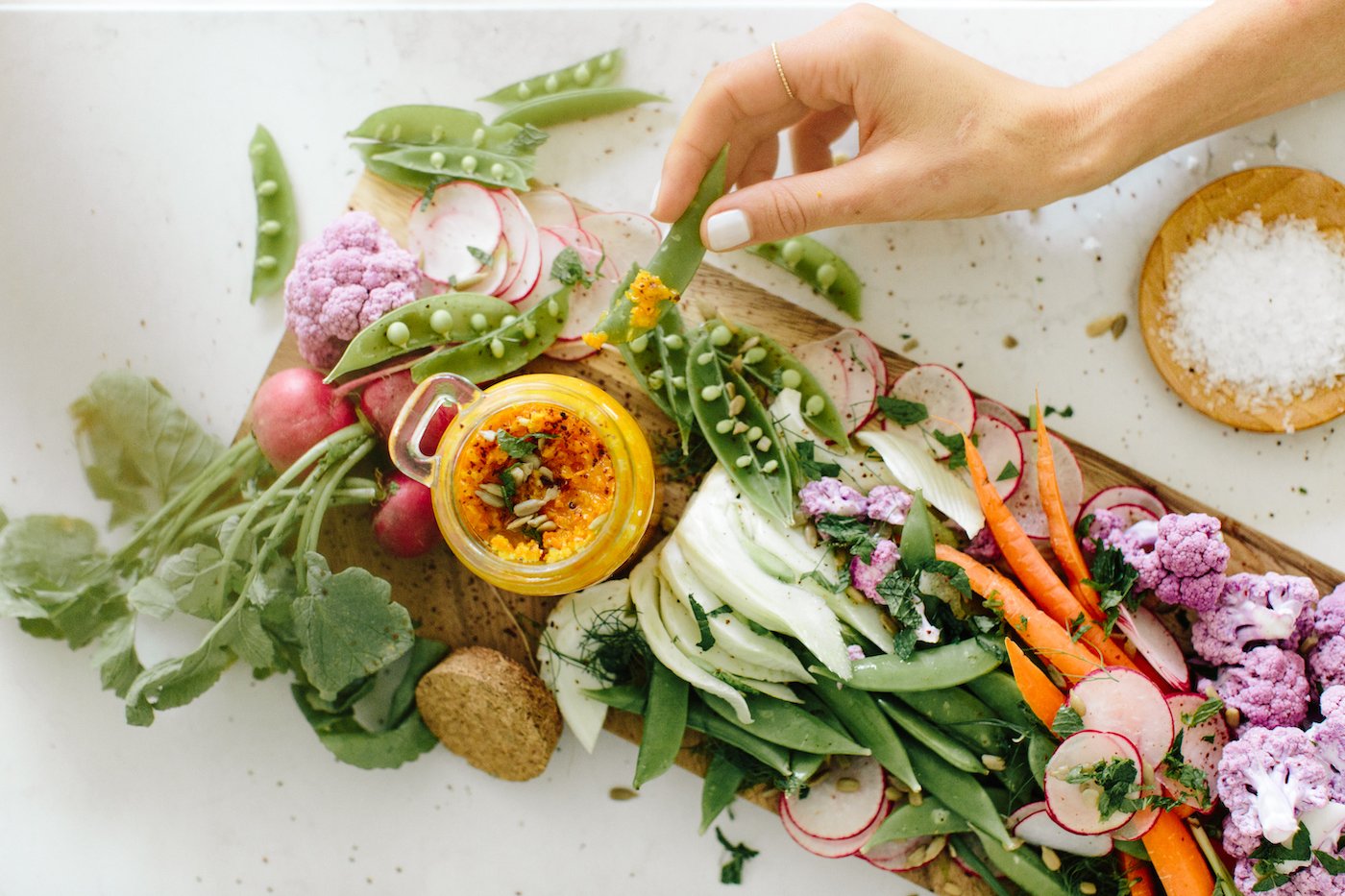 carrot turmeric hummus_easy thanksgiving appetizers