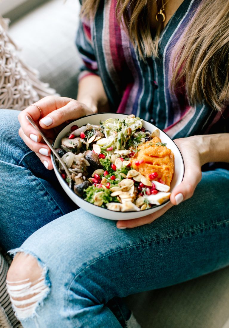 A Thanksgiving Leftovers Bowl to Start Your Post-Turkey Detox