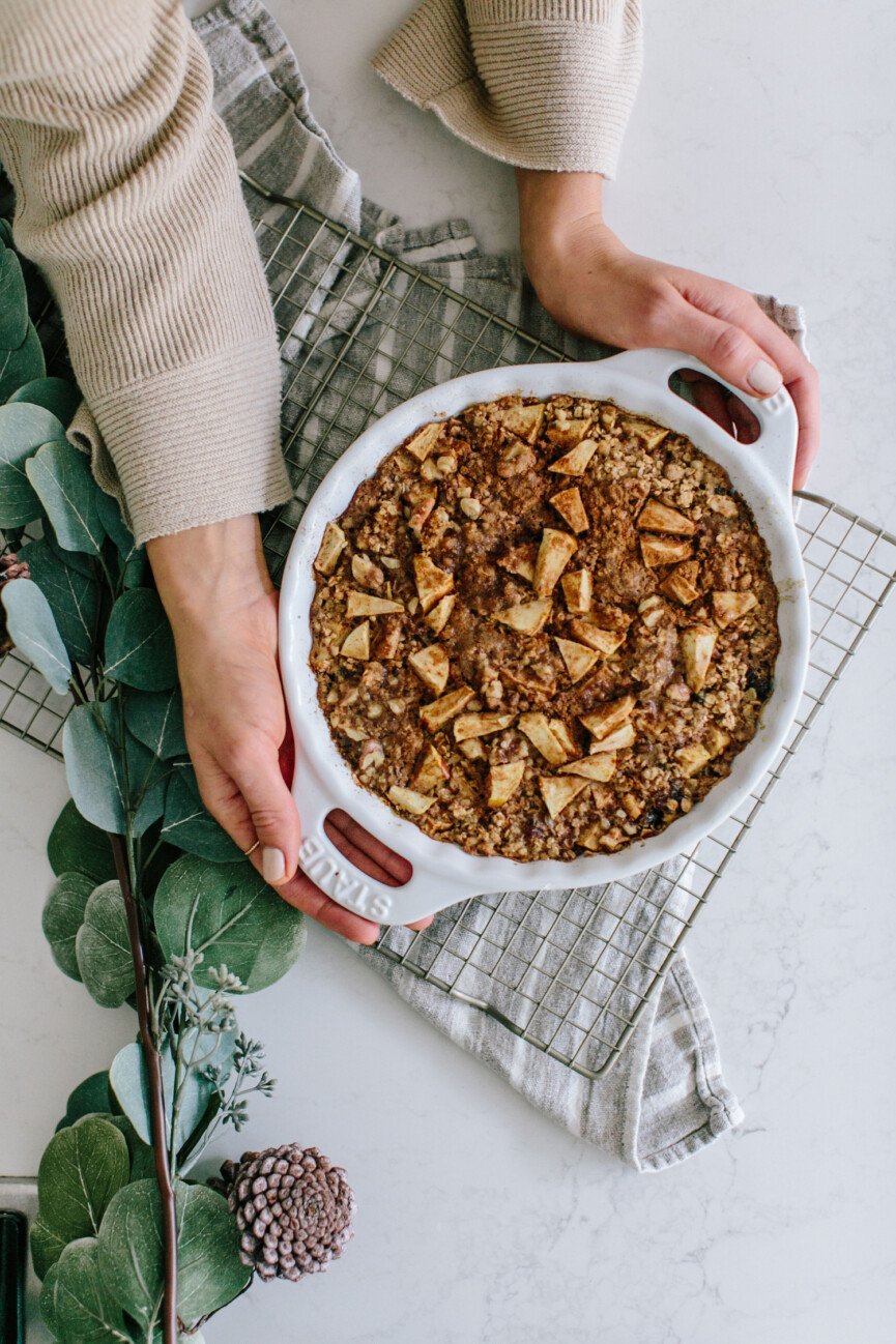 apple pie baked oatmeal