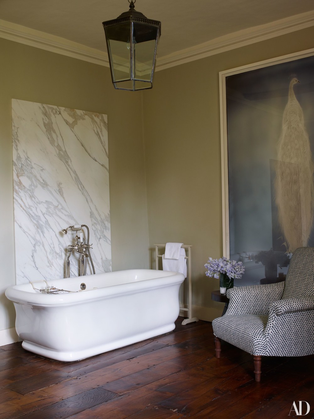 marble slab behind a tub