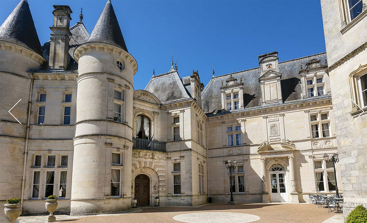 Château de Mirambeau location: Bordeaux, France built: 1601 architectural style: néo Louis XIII sleeps: 80 (40 bedrooms)