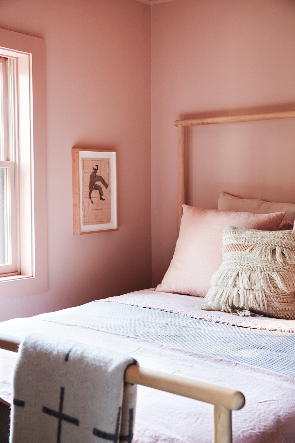 Paul Denoly and Nick Blaine's peach bedroom