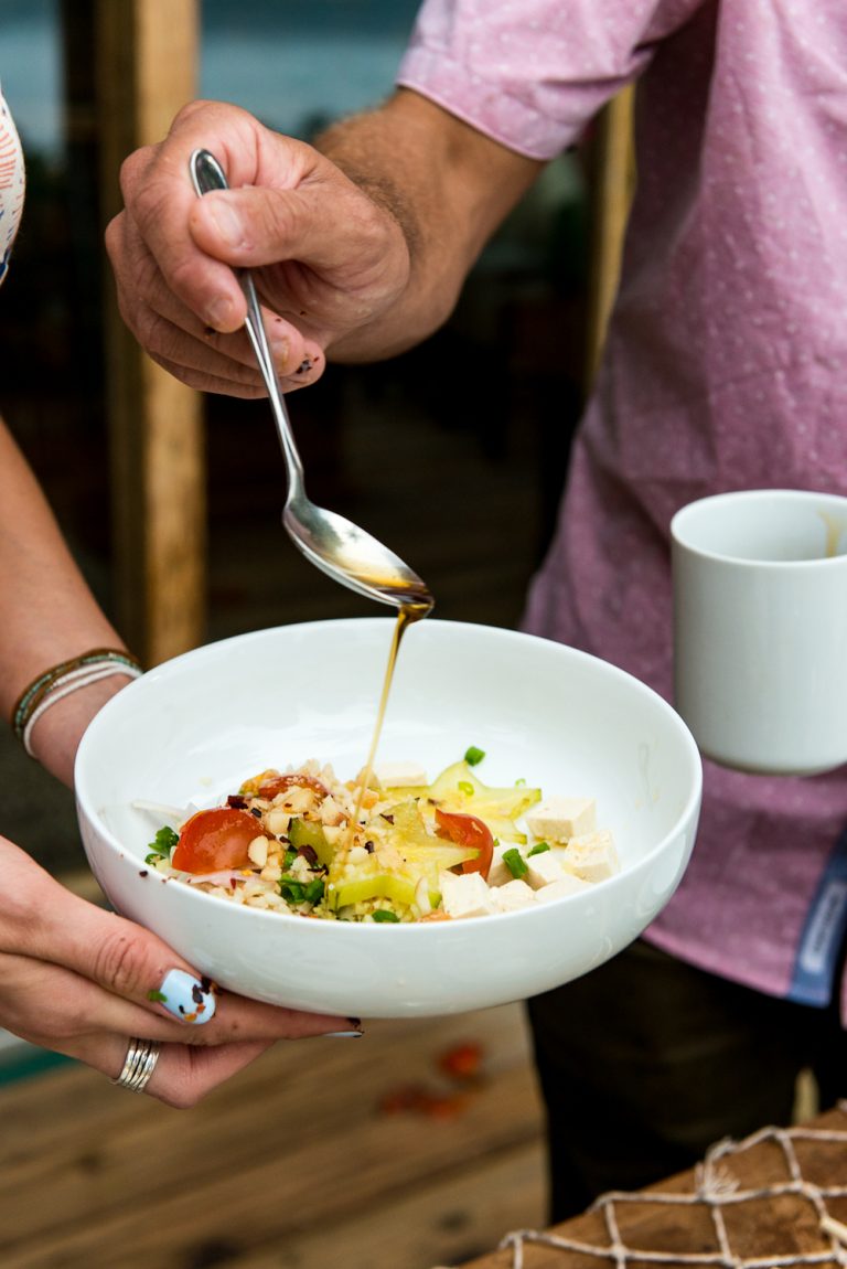 Download How to Make a Hawaiian Poke Bowl, according to a Vegan Chef - Camille Styles