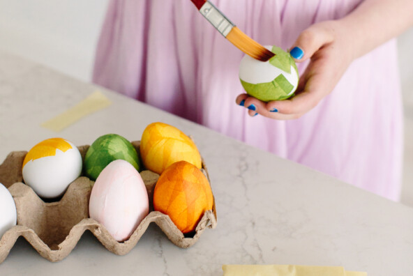 super simple and colorful easter egg DIY