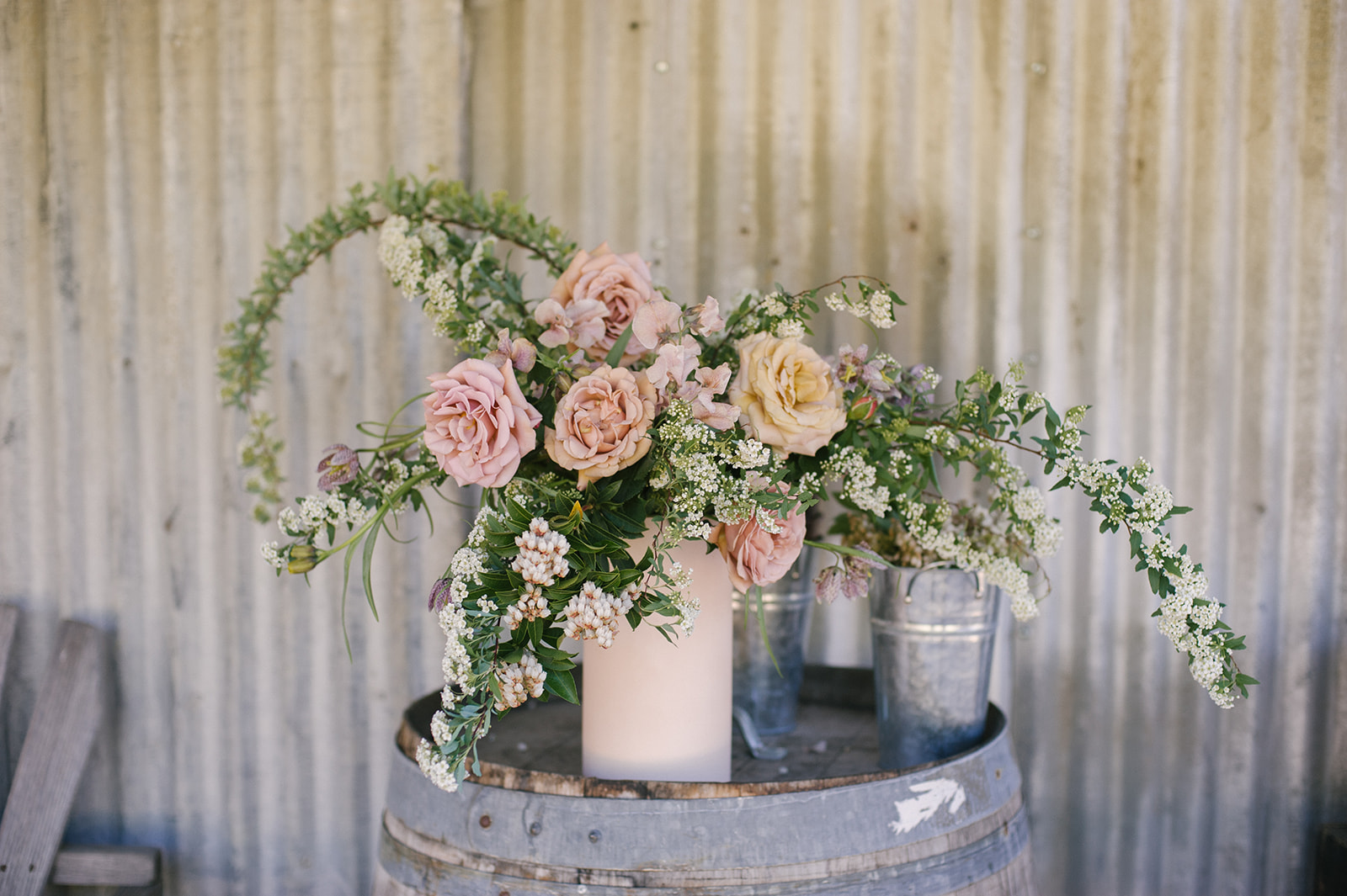 Jenni Kayne Retreat, florals, floral arrangement, pink