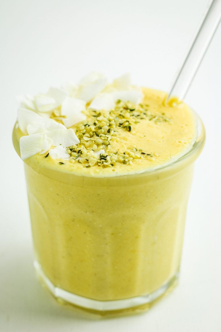 Pineapple oat smoothie