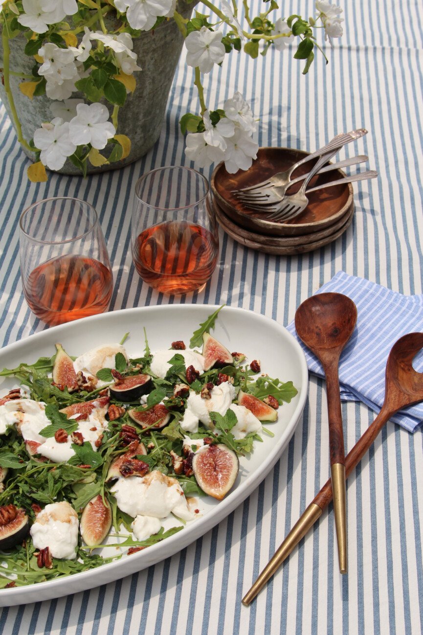 fig and burrata salad plated