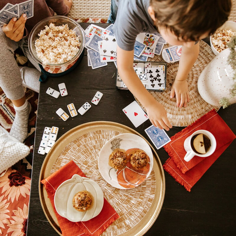 10 Games To Play With Friends When Bored And Losing Your Mind