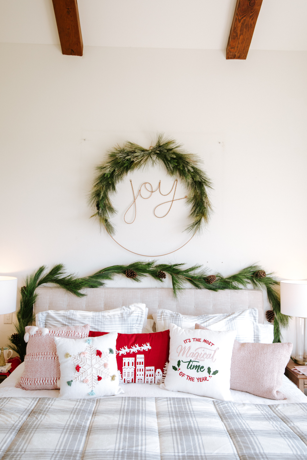camille gives her master bedroom a cozy makeover for christmas, with target