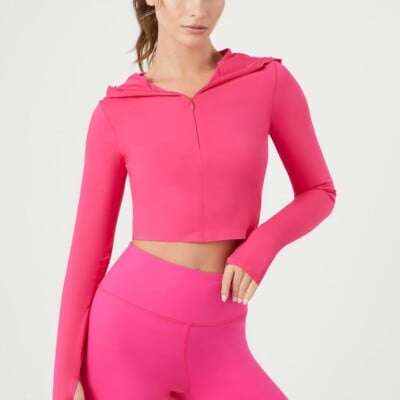 seamless cropped pink set